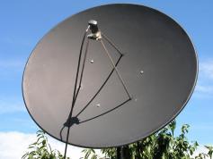 PRIME FOCUS RX 140 cm ASTRA 2D V pol SIDELOBE unstable reception several hours a day